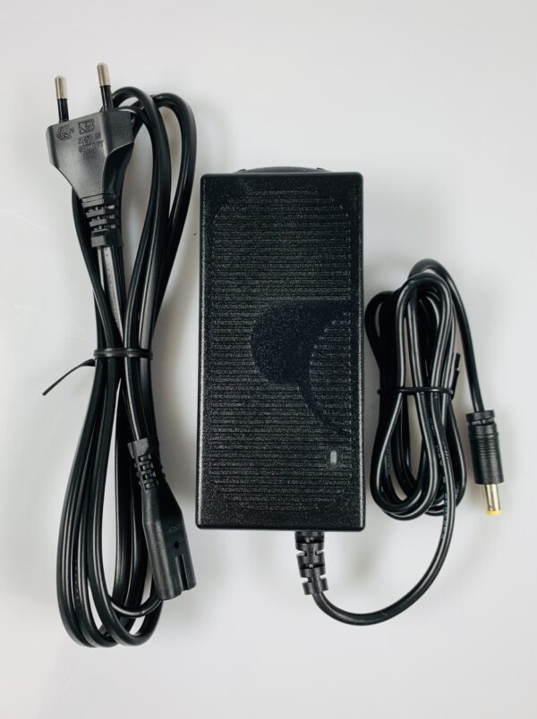 Netvoedingsadapter